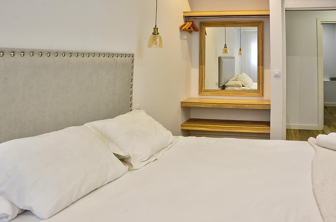 Apartsuite B&R Triana Arellano Seville Ngoại thất bức ảnh